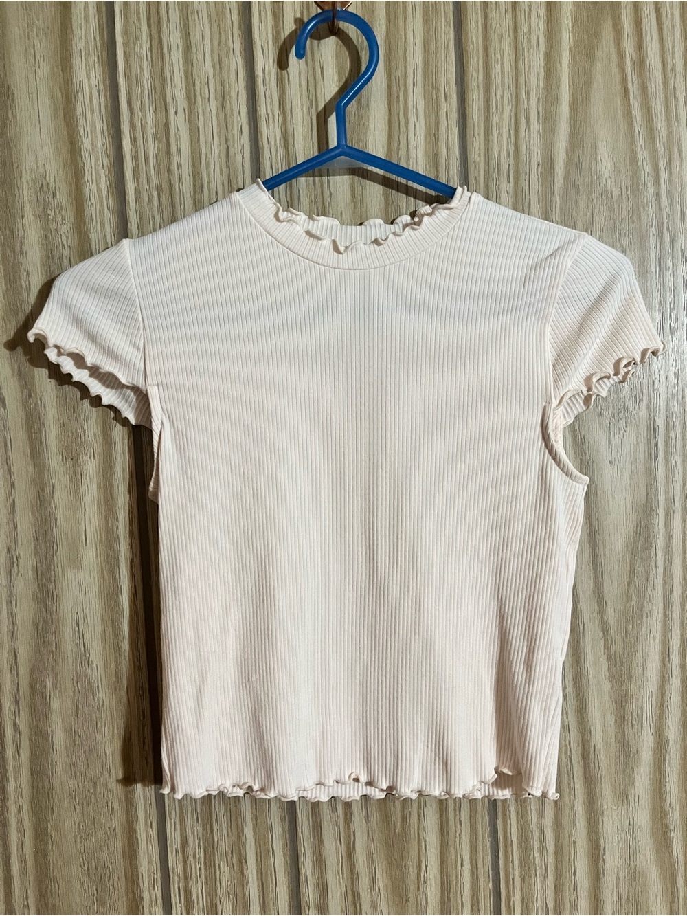 Aritzia Sunday Best Ribbed Lettuce Edge Crop Top Cream – Size S